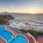 ホテル Carlton Riviera 4*