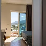 Carlton Riviera チェファル