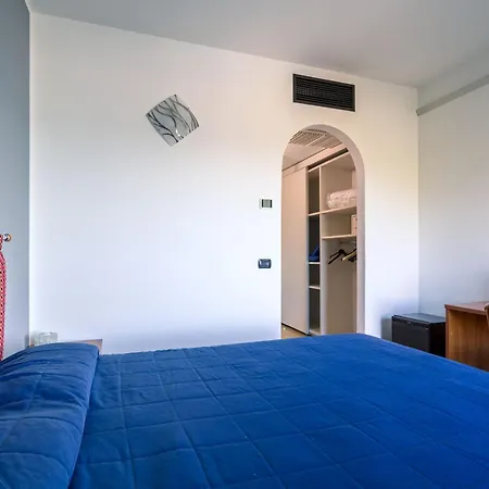 Carlton Riviera Hotel 4*