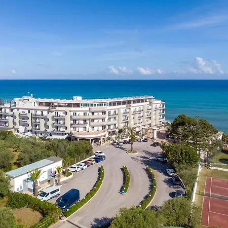 Carlton Riviera Hotel 4*