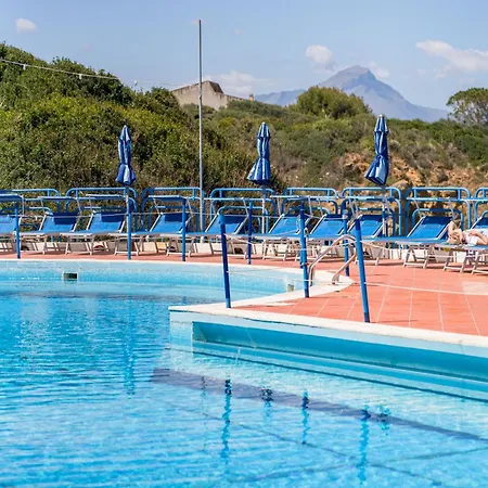 Carlton Riviera Hotel 4*