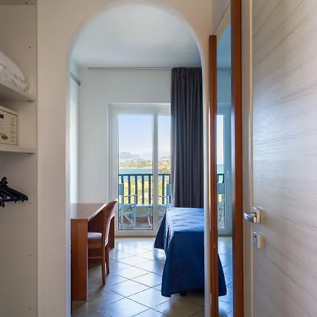 Szálloda Carlton Riviera 4*